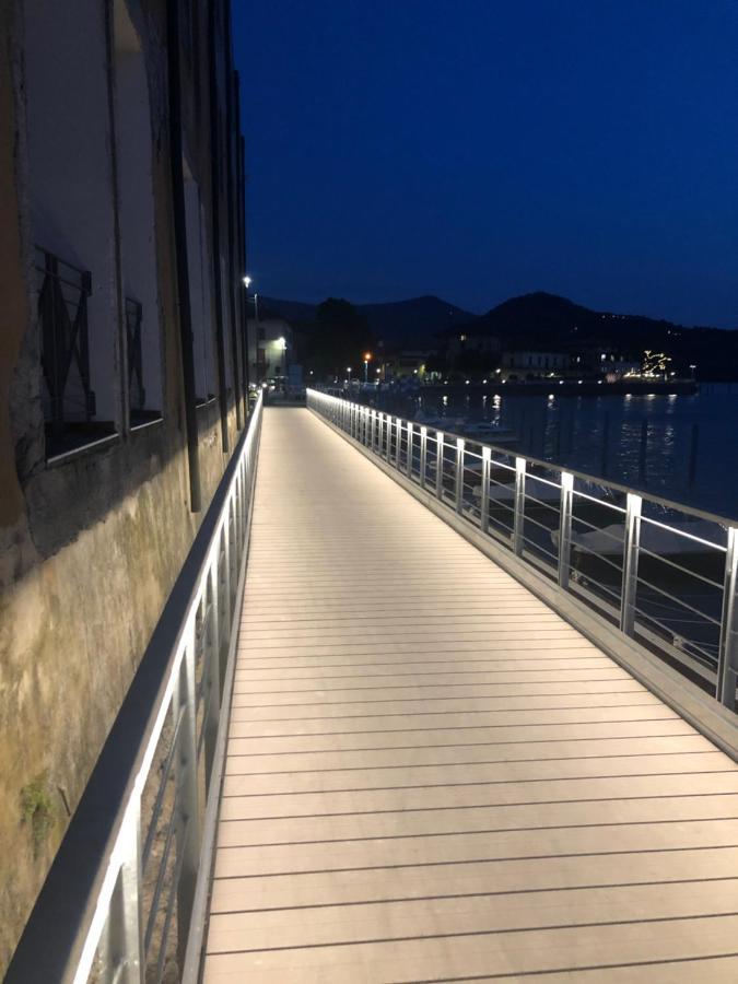 In Riva Al Lago Di Iseo Residenza Loft Marone Buitenkant foto