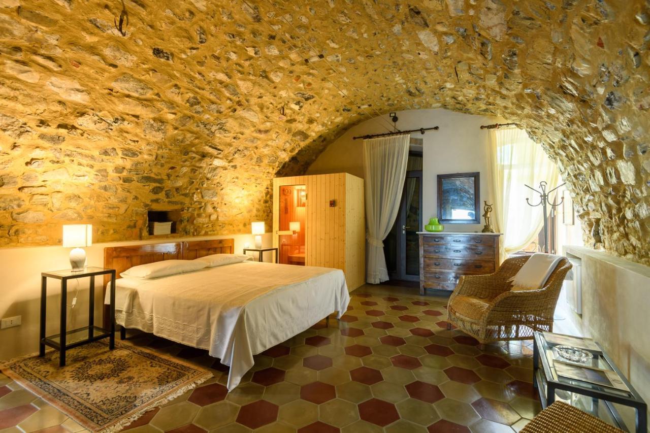 In Riva Al Lago Di Iseo Residenza Loft Marone Buitenkant foto