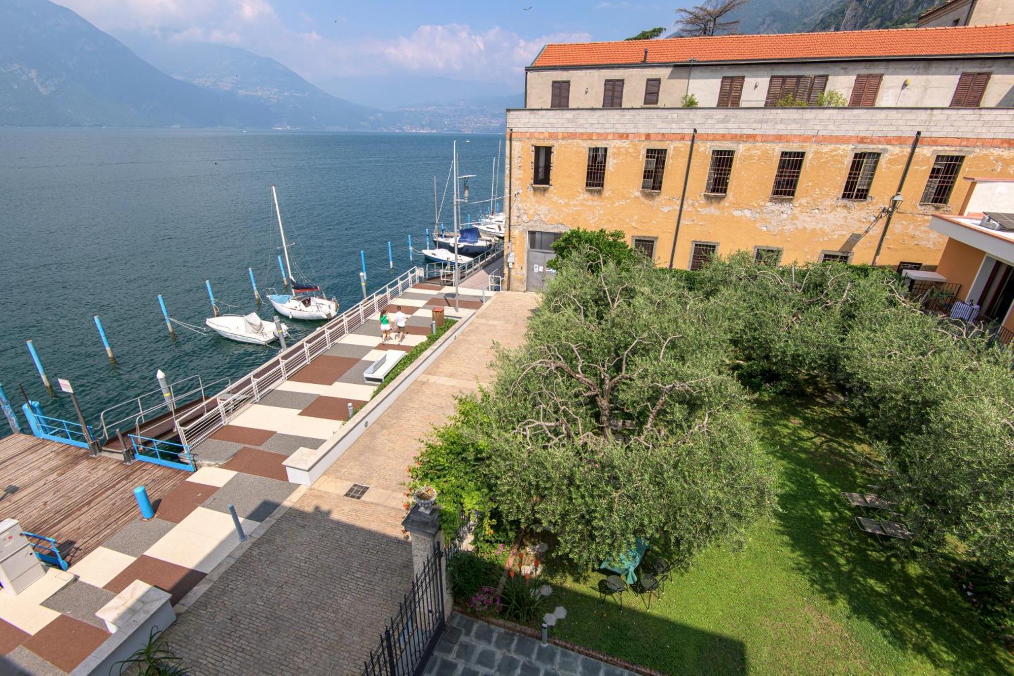 In Riva Al Lago Di Iseo Residenza Loft Marone Buitenkant foto